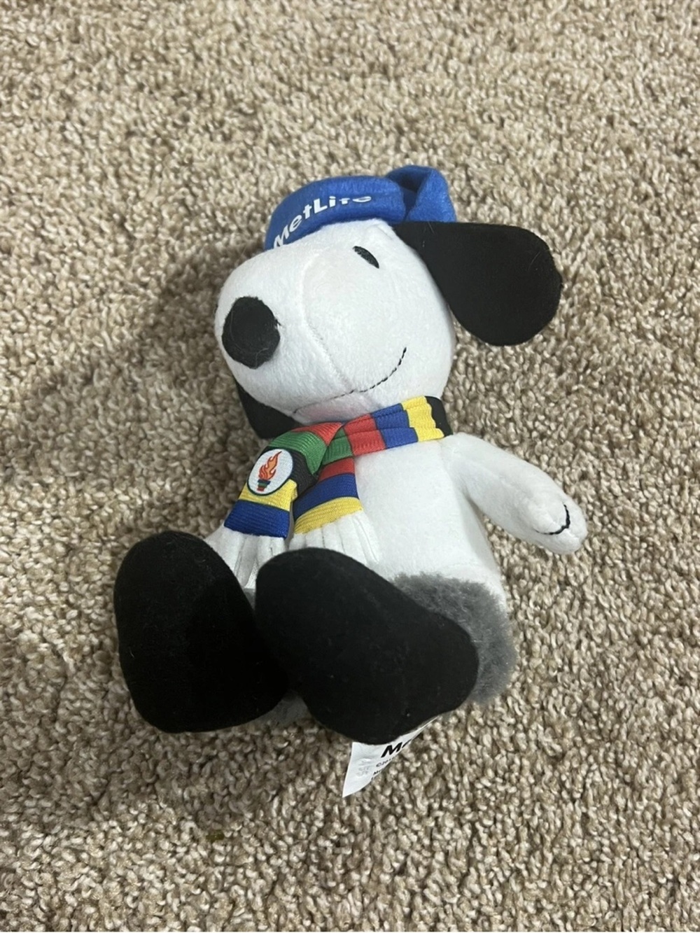 METLIFE SNOOPY Peanuts 6" Plush 2014 Winter Olympics w/ Scarf Hat Stuffed Animal
